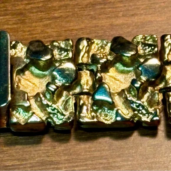 Gold Bracelet with Organic Stones and Textured Segments - Picture 9 of 11